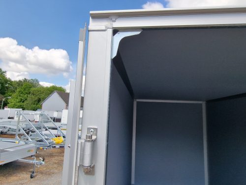 Eckverstärkung von 1,5to. SARIS Kofferanhänger  | Kasteninnenmaße 3,06x1,54x1,80m | Typ: GO 306 154 180
