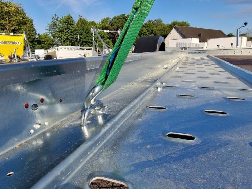 1,8to. Temared Autotransporter | Ladefläche 3,53x1,84m | CAR FLAT 3518 U 1,8T / kippbar Zurröse