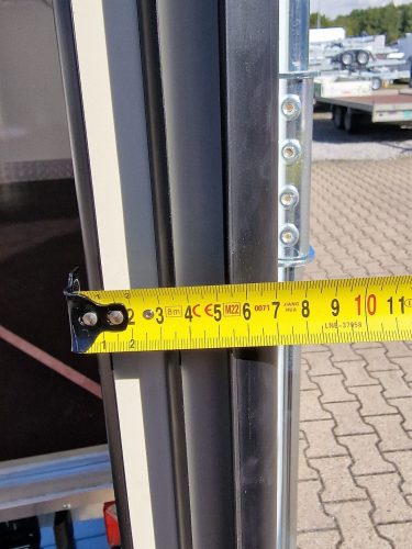 2,7to. Kühlkoffer Temared | Kasteninnenmaße 288x138x169cm | Typ: Cooler 3015/2 2700kg