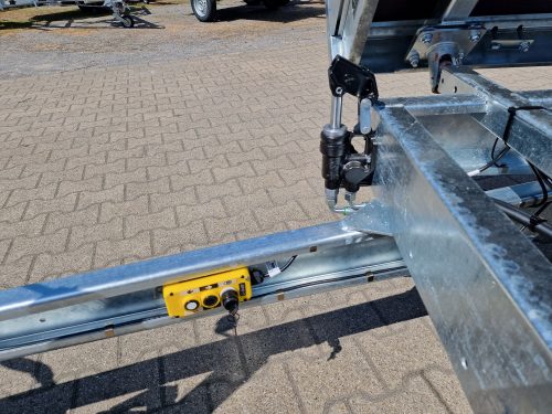 Bedienung von Hand und E-Pumpe Saris Kipper