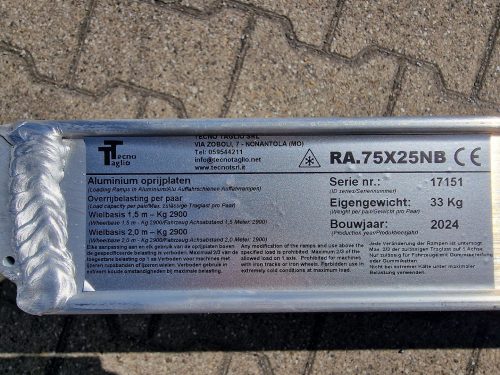 3,5to. Dreiseitenkipper SARIS | Kasteninnenmaße 3,56x1,84x0,35m | Typ: K3 356 184 3500 2 HD E OP