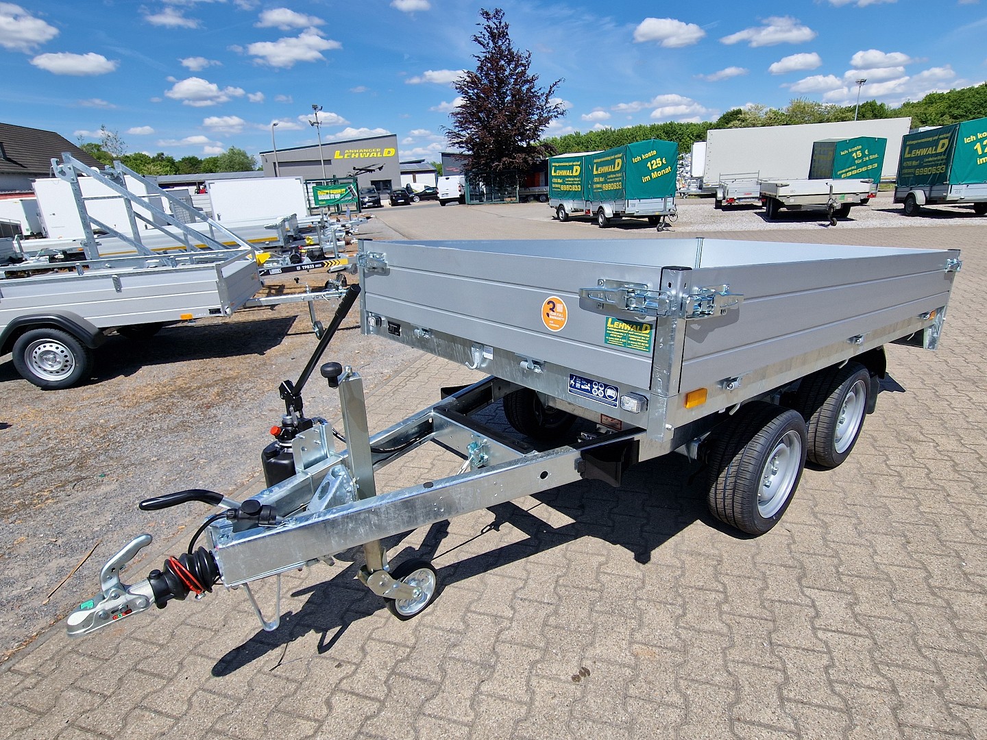 2,0to. SARIS Rückwärtskipper | Kasteninnenmaße 276x1,50x0,30m | Hand Pumpe