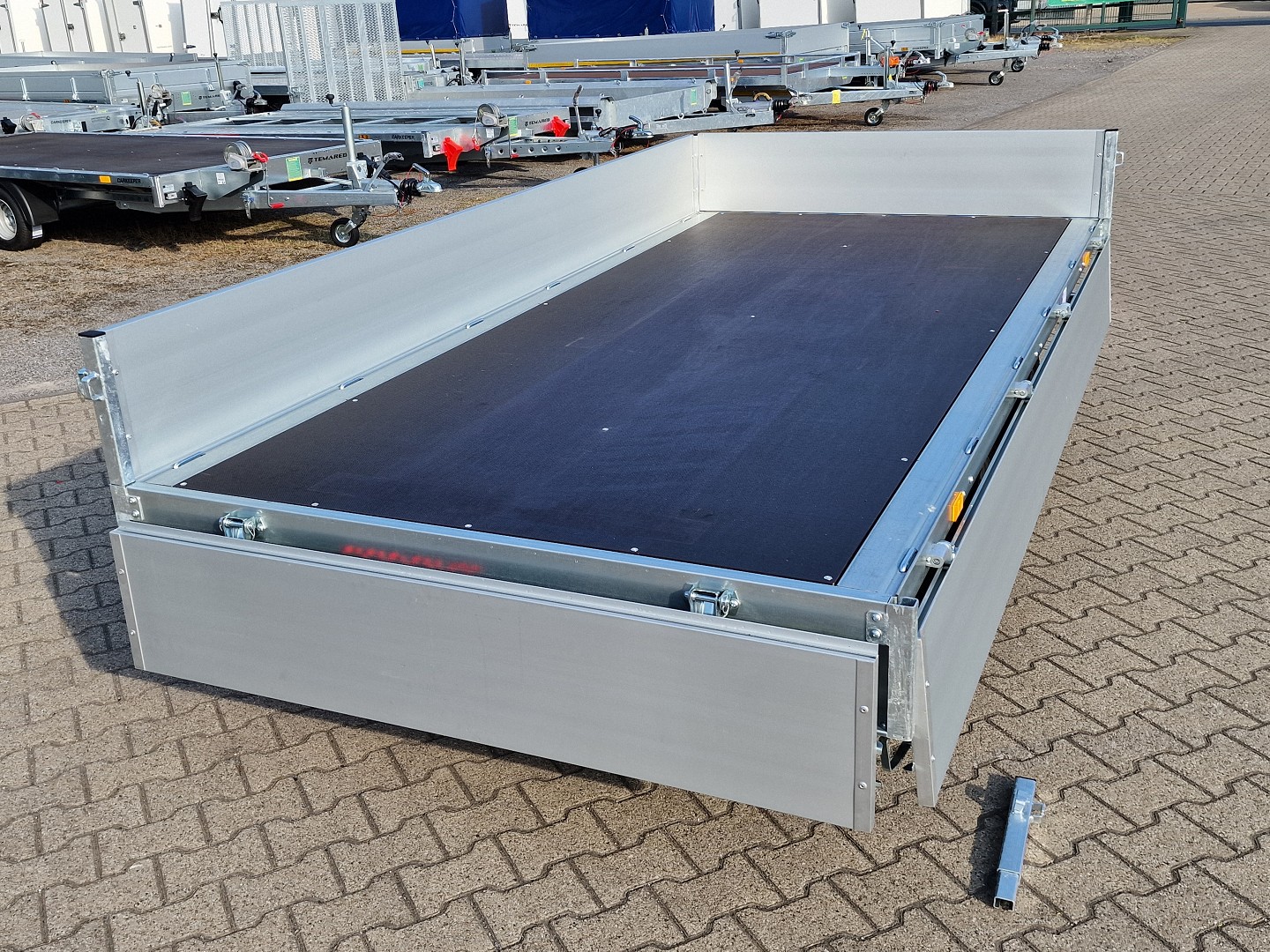 Eduard hinten und Seite abgeklappt