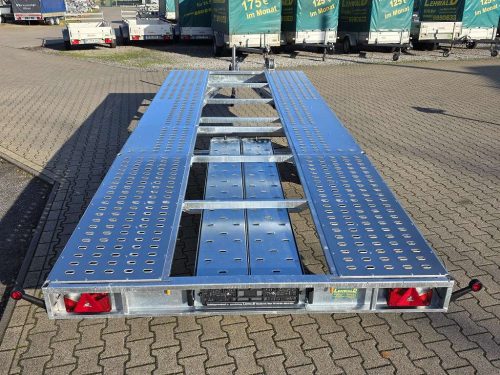 3,0to. Temared | Autotransporter 5,53x2,15m | CAR Deck Plus 5521/2 3T Heck mitte offen
